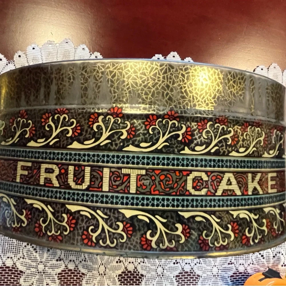 Wonder Fruit Cake Tin - Vintage British/Canadian Tin